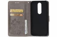 Kleeblumen Klapphülle Grau für das Nokia 7.1