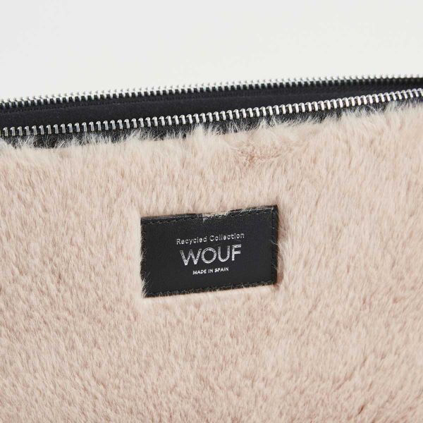 Wouf Faux Fur Laptop Hülle 13-14 Zoll - Laptop Sleeve - Nevada