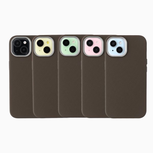 Accezz Mesh Backcover mit MagSafe Apple iPhone 15 - Braun