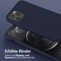 Selencia SilikonHülle mit abnehmbarem Band Apple iPhone 12 (Pro) - Dunkelblau