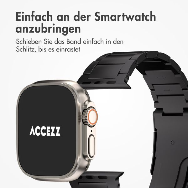 Accezz Mattes Titanstahlarmband für die Apple Watch Series 1 bis 10 / SE / Ultra (2) (44/45/46/49 mm) - Schwarz