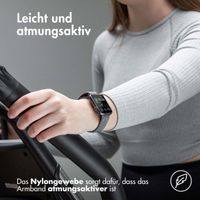 imoshion Elastisches Nylonarmband für das  Apple Watch Series 1 t/m 11 / SE / Ultra (44/45/46/49 mm) - Dunkelgrau