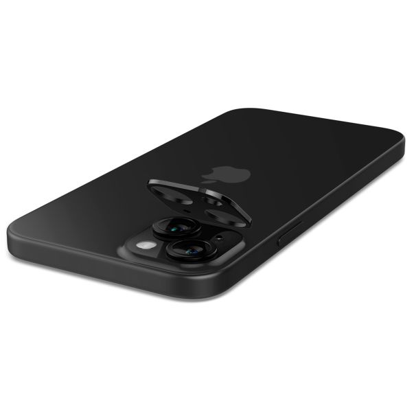Spigen GLAStR EZ Fit Optik Kameraschutz 2er-Pack für Apple iPhone 15 / 15 Plus - Schwarz