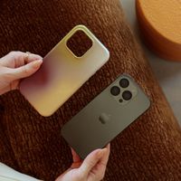 Selencia Vivid Back Cover Samsung Galaxy S24 FE - Gradient Olive Dust