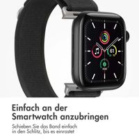 imoshion Nylon-Armband Trail für die Apple Watch Series 1 bis 10 / SE / Ultra (2) (44/45/46/49 mm) - Pure Black