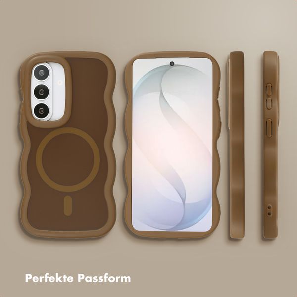 Selencia Wavy Backcover mit MagSafe Samsung Galaxy S26 - Mocha Brown