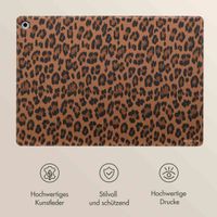 Selencia Sabi Klapphülle mit Leopardenmuster Samsung Galaxy Tab A9 Plus - Mocha Brown