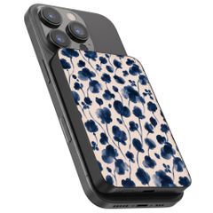 Selencia Vivid Powerbank 5.000 mAh - MagSafe und Qi - Black / Midnight Blossom