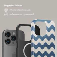 Selencia Vivid Tough Back Cover mit MagSafe für das iPhone 15 Pro - Wave Vibes Classic Blue