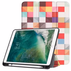 imoshion Design Trifold Klaphülle Apple iPad 6 (2018) 9.7 Zoll / iPad 5 (2017) 9.7 Zoll / Air 2 (2014)/Air 1 (2013) - Various Colors