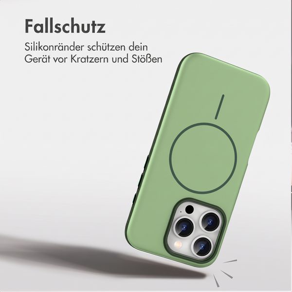 imoshion Color Backcover mit Thin MagSafe Ring Apple iPhone 15 Pro - Dunkelgrün