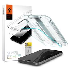 Spigen EZ Fit Glas.tR mit Installation Tray - 1er Pack Apple iPhone 15