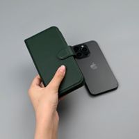 Selencia Olyn Abnehmbare Bookcase mit MagSafe Apple iPhone 16 - Grün