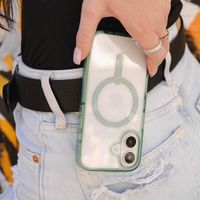 ZAGG Santa Cruz Snap Case mit MagSafe für das iPhone 16 - Grün