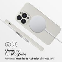 imoshion Color Back Cover mit MagSafe Apple iPhone 13 Pro - Beige