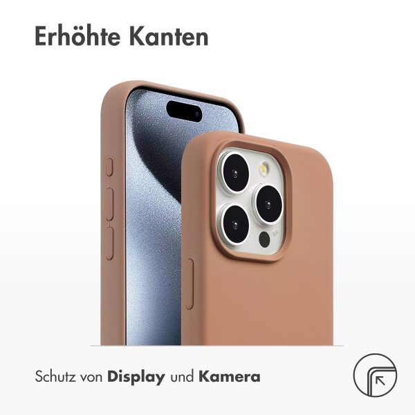 Accezz Liquid Silikoncase mit MagSafe für das Apple iPhone 15 Pro Max - Light Brown