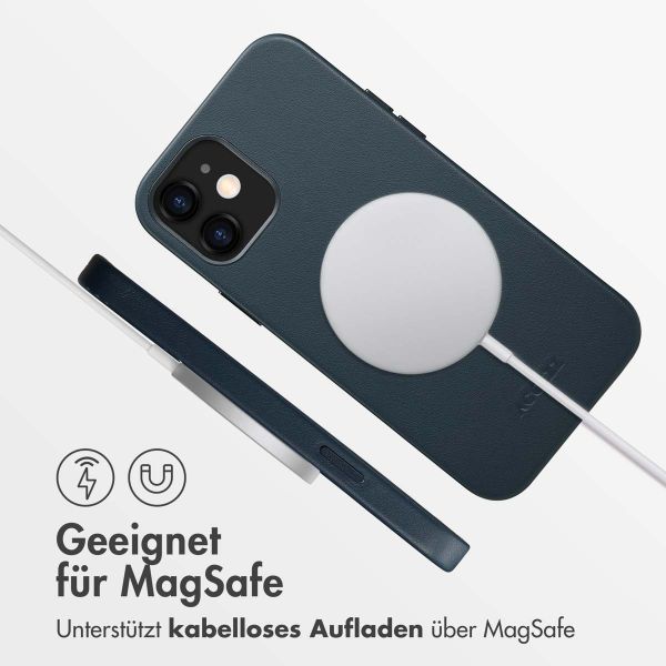 Accezz MagSafe Leather Backcover Apple iPhone 12 (Pro) - Nightfall Blue