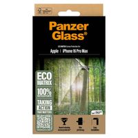 PanzerGlass ﻿Ultra Wide Fit Recycelter Antibakterieller Screen Protector Matrix inkl. Applikator für das Apple iPhone 16 Pro Max