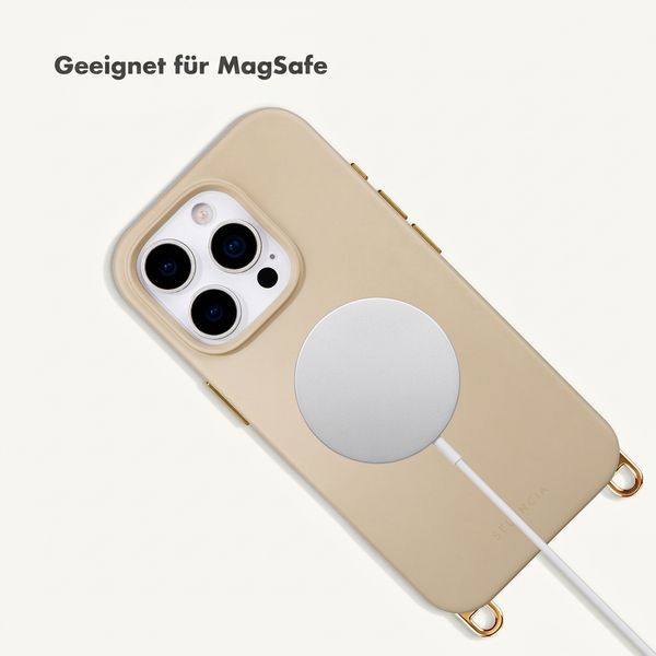 Selencia Rivièra Backcover mit MagSafe mit abnehmbaren Haken Apple iPhone 16 Pro - Milky Latte