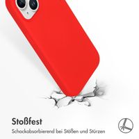 Accezz Liquid Silikoncase für das iPhone 15 - Rot