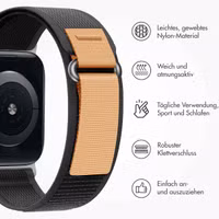 imoshion Nylon Trail Armband für das  Apple Watch Series 1 t/m 9 / SE (38/40/41 mm) | Series 10 / 11 (42 mm) - Schwarz