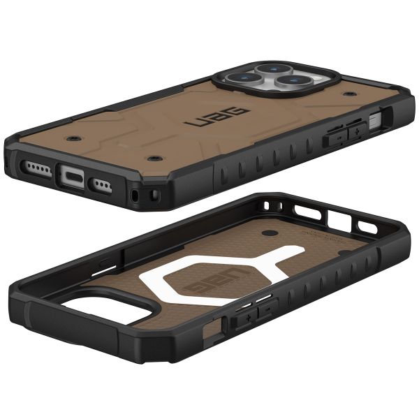 UAG Pathfinder Case MagSafe für das iPhone 15 Pro Max - Dark Earth