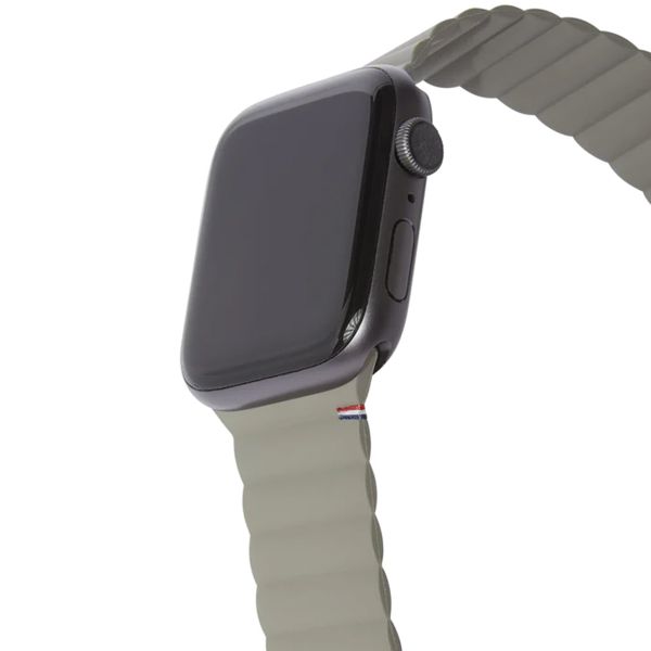 Decoded Silicone Magnetic Traction Strap Lite für Apple Watch Series 1-10 / SE / Ultra (2) - 42/44/45/46/49 mm - Olive