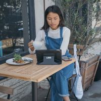 UAG Metropolis Klapphülle Apple iPad 9 (2021) 10.2 Zoll / iPad 8 (2020) 10.2 Zoll / iPad 7 (2019) 10.2 Zoll - Schwarz