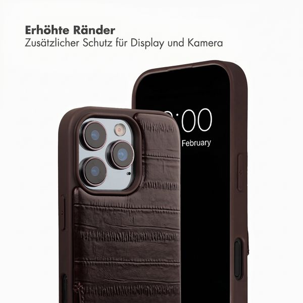 Selencia Nova Echtleder Backcover mit Kartenhalter Apple iPhone 16 Pro - Dark Chocolate
