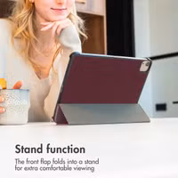 imoshion Trifold Klapphülle Apple iPad Air 11 Zoll (2026) M4 / (2025) M3 / (2024) M2 / Air 5 (2022) / Air 4 (2020) - Bordeaux