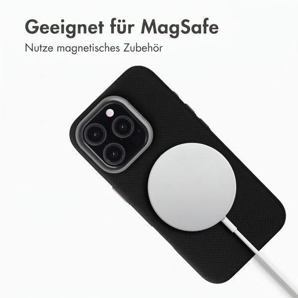 Accezz Mesh Backcover mit MagSafe Apple iPhone 15 Pro - Schwarz