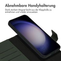 Accezz Premium Leather 2 in 1 Wallet Bookcase für das Samsung Galaxy S23 FE - Grün