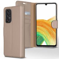 Accezz Wallet TPU Klapphülle für das Samsung Galaxy A33 - Gold