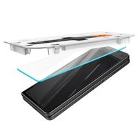 Spigen GLAStR Fit Displayschutzfolie + Applicator für das Samsung Galaxy Z Fold 5 