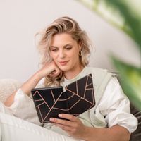 imoshion Design Slim Hard Case Sleepcover für das Kobo Clara Colour / Clara BW / Tolino Shine 5 / Shine Color - Black Graphic