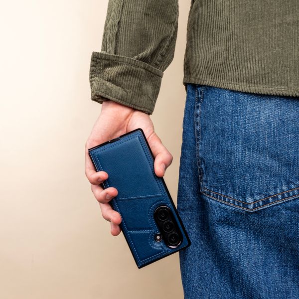 imoshion Kunstleder MagSafe Backcover mit Kartenfach Samsung Galaxy Z Fold 8 Ultra - Dunkelblau
