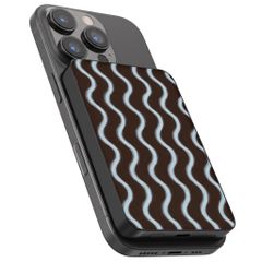 Selencia Vivid Powerbank 5.000 mAh - MagSafe und Qi - Black / Wavy Baby Choco