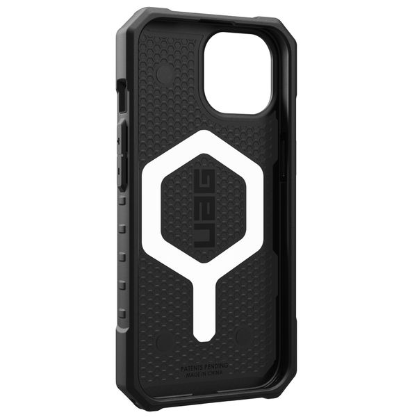 UAG Pathfinder Case MagSafe für das iPhone 15 - Schwarz