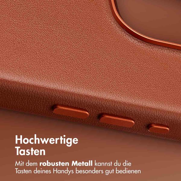 Accezz MagSafe Leather Backcover für das iPhone 16 Pro - Sienna Brown