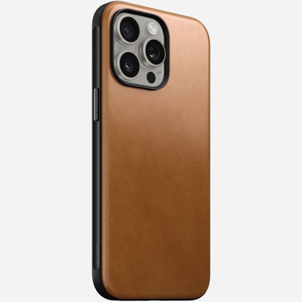 Nomad Modern Leather Case für das iPhone 15 Pro Max - English Tan