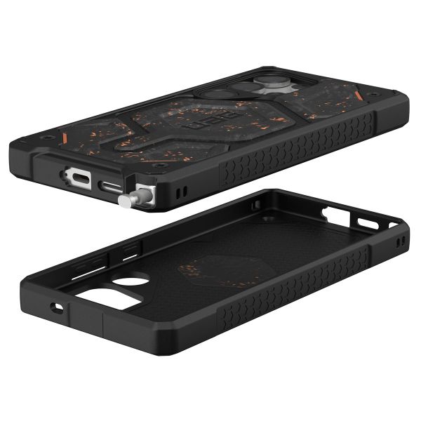 UAG Monarch Pro Backcover Samsung Galaxy S25 Ultra - Forged Carbon
