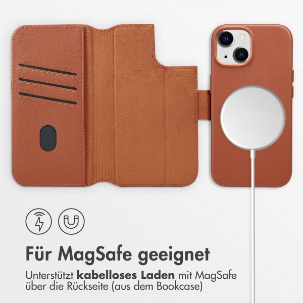 Accezz 2-in-1 Klapphülle aus Leder mit MagSafe für das iPhone 15 - Sienna Brown