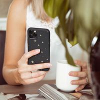 imoshion Design Hülle für das Apple iPhone 12 Pro Max - Sterne / Schwarz