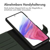 Accezz Premium Leather 2 in 1 Klapphülle für das Samsung Galaxy A53 - Grün