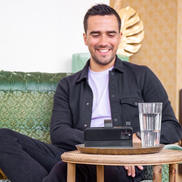 Accezz Premium Leather 2 in 1 Wallet Bookcase Samsung Galaxy A54 (5G) - Schwarz