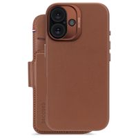 Decoded 2 in 1 Leather Klapphülle MagSafe Apple iPhone 16 - Tan