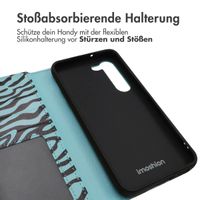 imoshion ﻿Design Klapphülle für das Samsung Galaxy S23 - Black Blue Stripes