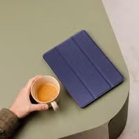imoshion Trifold Klapphülle Apple iPad Pro 11 (2022 / 2021 / 2020 / 2018) - Dunkelblau