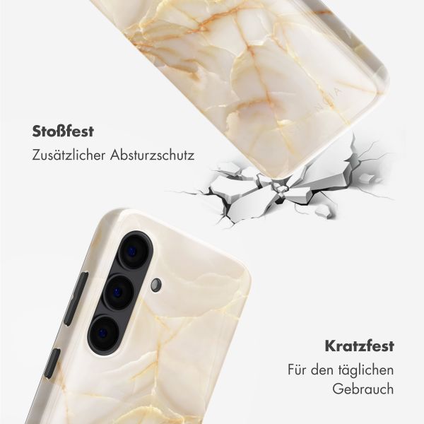 Selencia Vivid Tough Back Cover für das Samsung Galaxy S24 - Golden Beige Marble