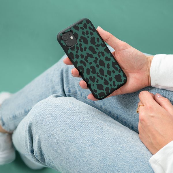 imoshion Design Hülle für das Samsung Galaxy S23 Plus - Leopard - Grün / Schwarz